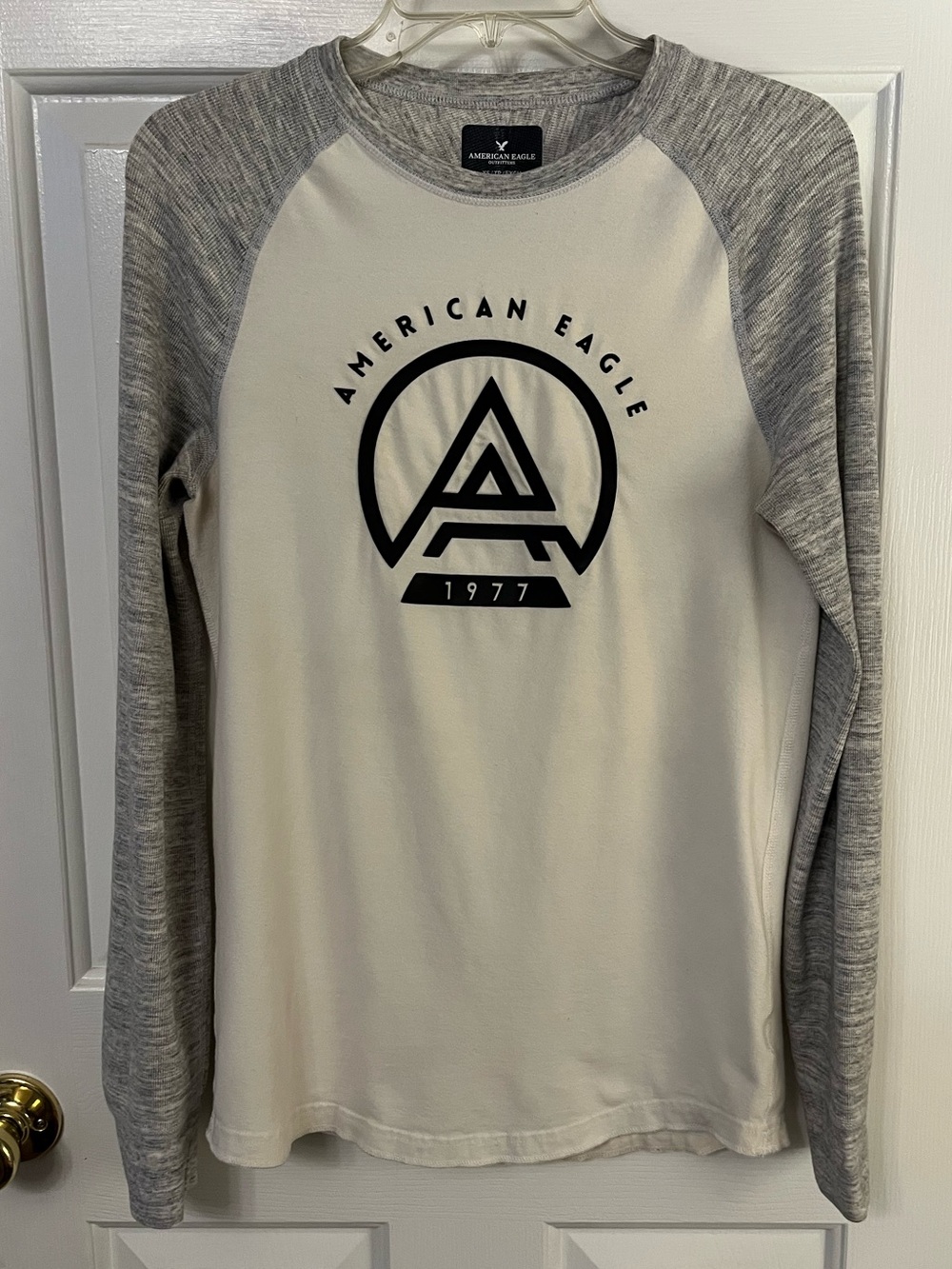 American Eagle Raglan Long Sleeve Tee Heather Gray White Logo Men Vintage Look